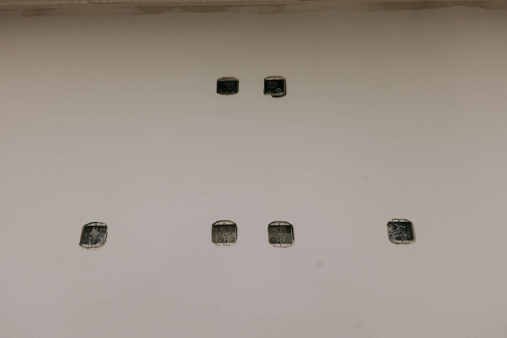 Drywall detail with outlets